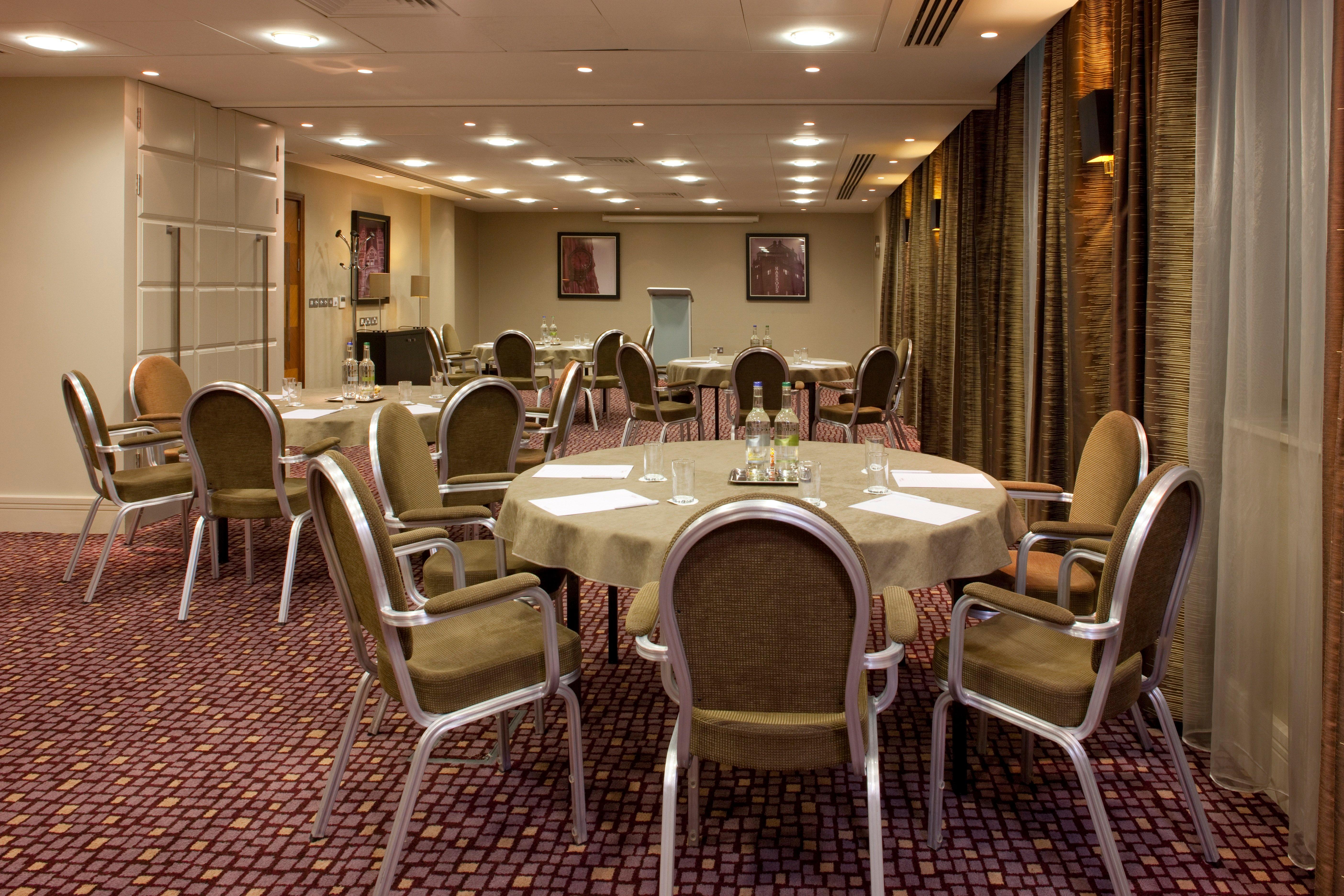 Crowne Plaza London Ealing By Ihg Hotel Bagian luar foto