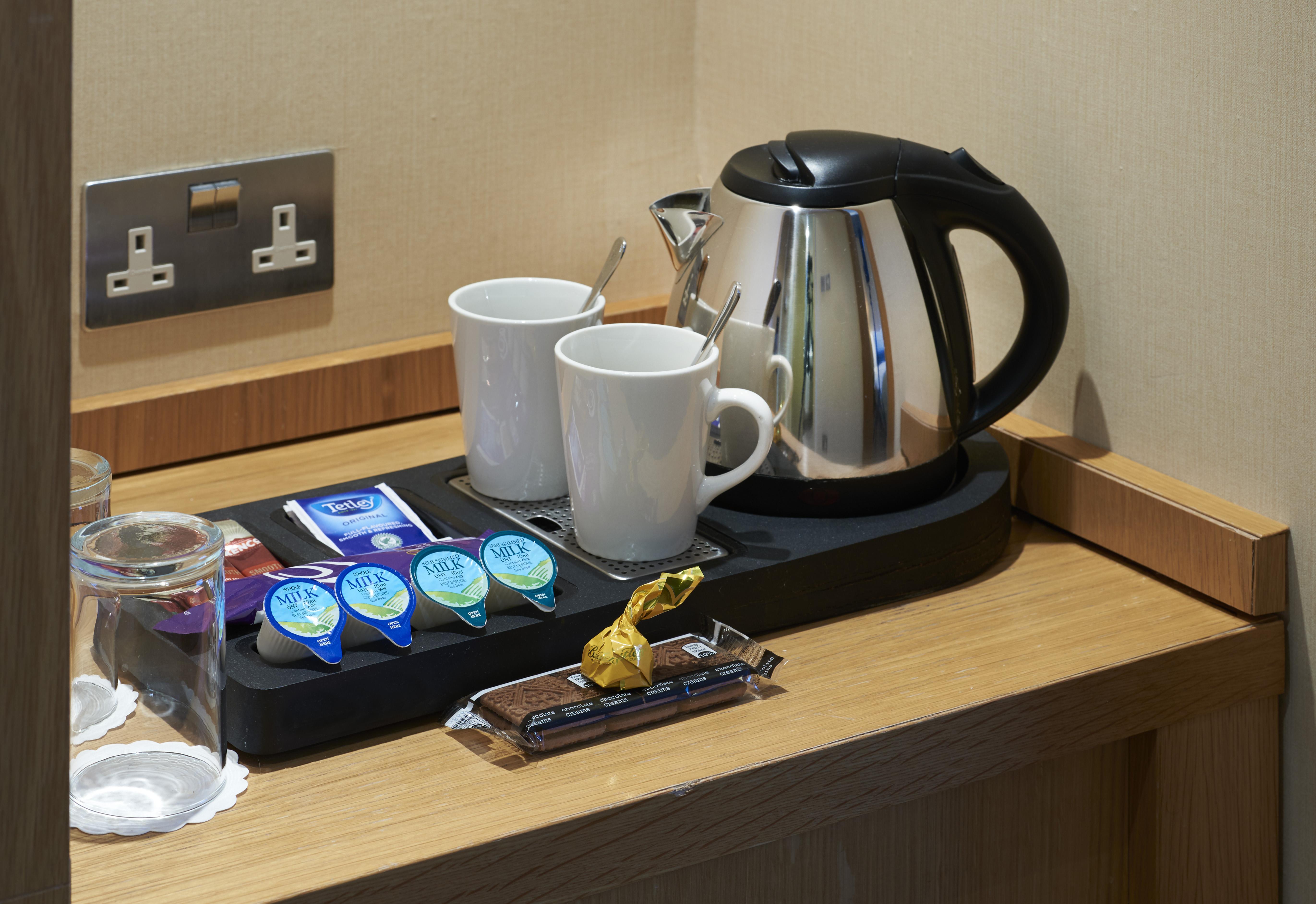 Crowne Plaza London Ealing By Ihg Hotel Bagian luar foto
