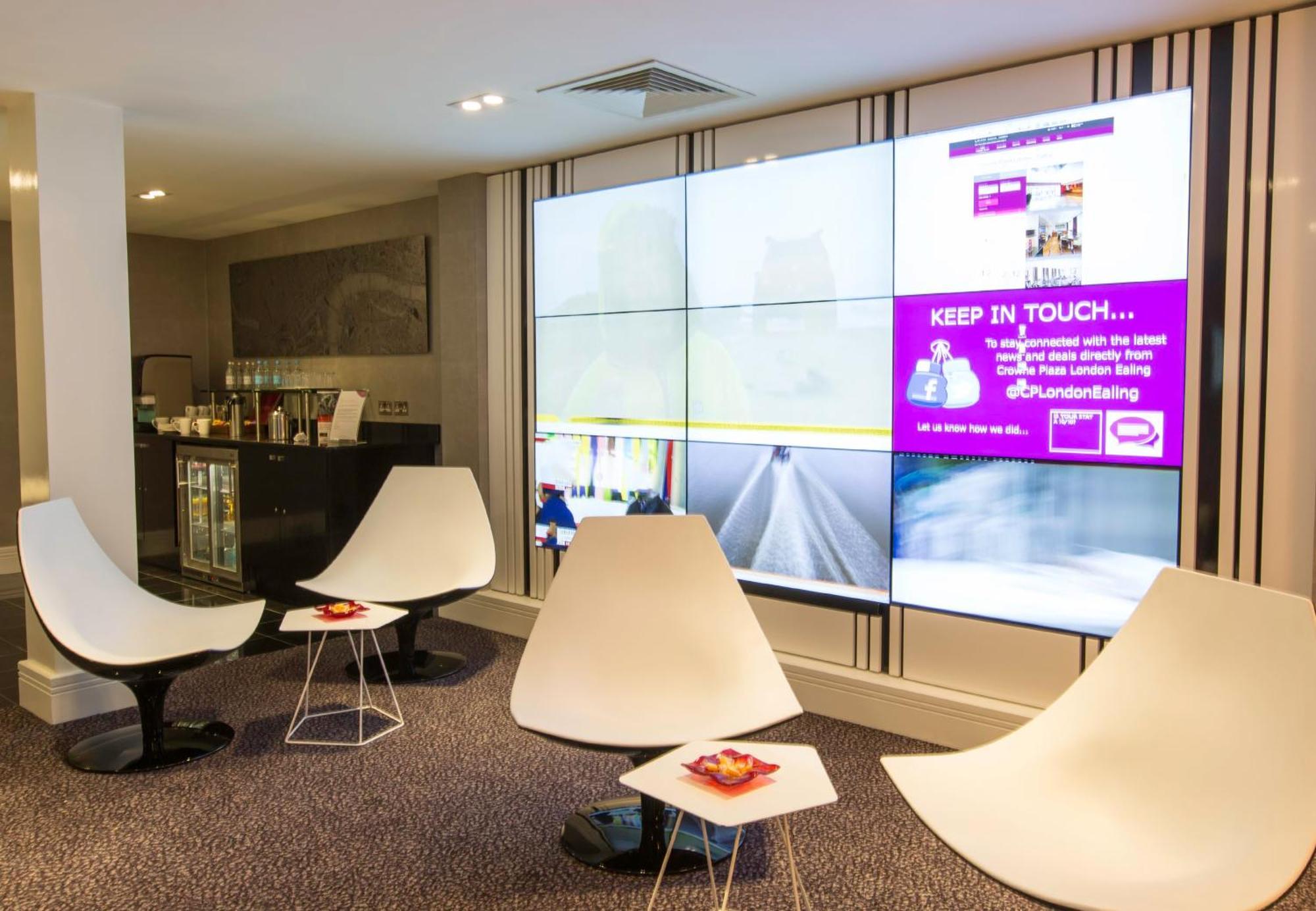 Crowne Plaza London Ealing By Ihg Hotel Bagian luar foto